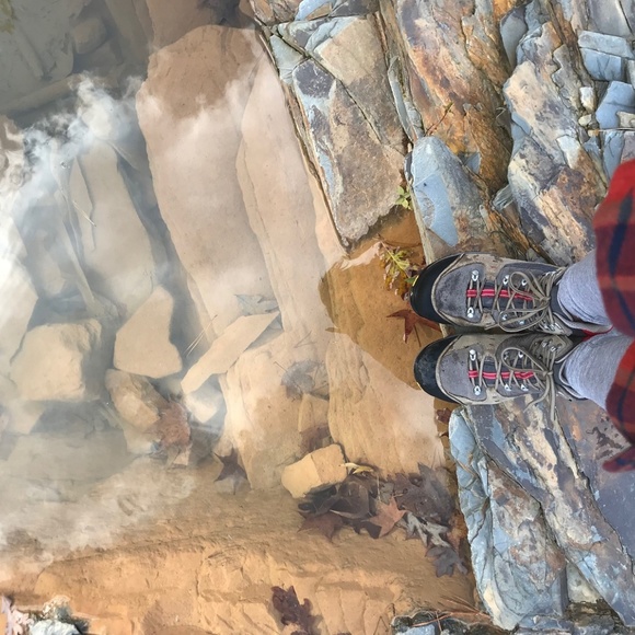 Meet your Posher, Julie - Picture 5 of 8